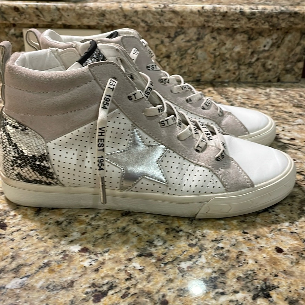 Vintage Havana high tops size 9
